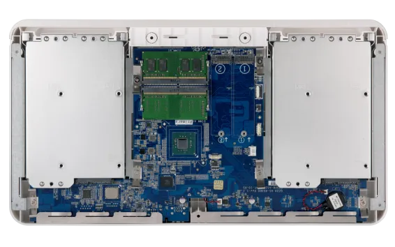 QNAP - HS-453DX-8G-US - QNAP HS-453DX 4-drive fanless NAS. Intel 4-core 1.5GHz, 8GB DDR4 RAM, 2 x 2.5"/3.5" SATA HDD bay + 2 x M.2 2280 SATA SSD slots, built-in 10G and 1G network, 2 x HDMI