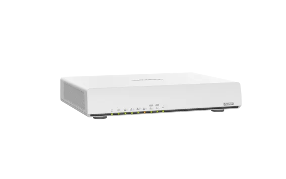 QNAP - QHora-301W-US - QNAP QHora 301W: Dual 10G Wifi 6 AX3600 Fanless SD-WAN Router
