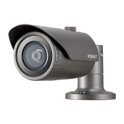Hanwha - QNO-8010R - Wisenet Q network outdoor vandal bullet camera, 5MP @ 30fps, 2.8mm fixed focal lens (104°), triple codec H.265/H.264/MJPEG with Wisestream II, 120dB WDR, IR LEDs range 65', defocus detection, hallway View,  built-in SD card slot 