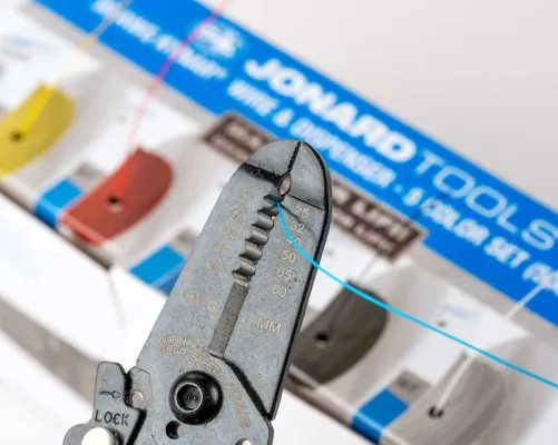 Jonard - R28-5100 - 28 AWG Kynar Wire Dispenser with 500 ft Wire, 5 Colors - With Wire Strippers